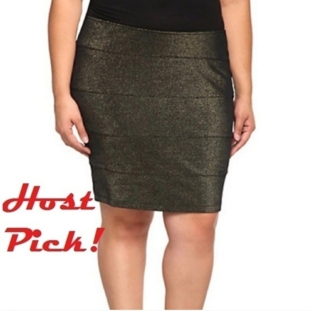 Torrid Size 4 bandage skirt